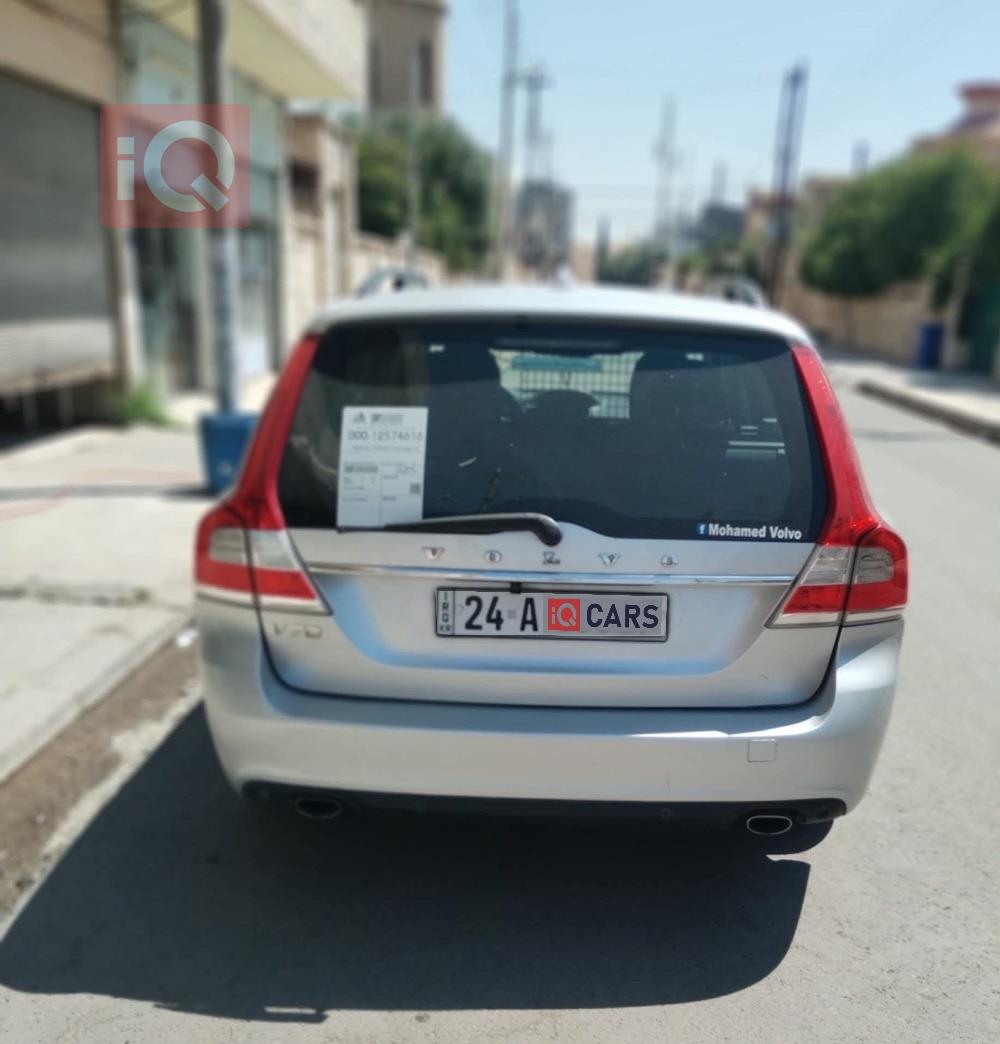فولفو V70